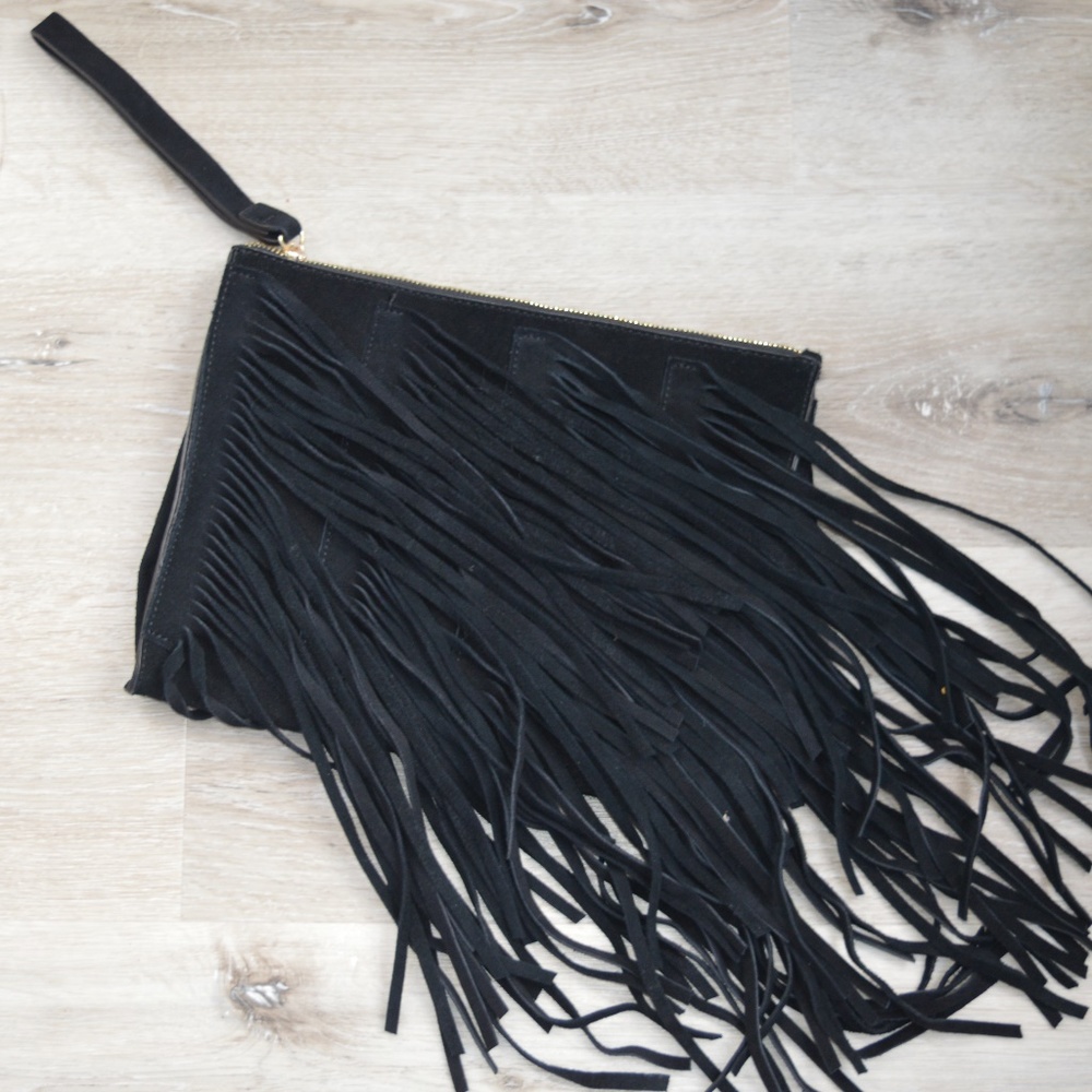 🛍 Forever21 Black suede clutch with fringe